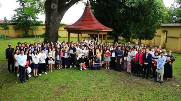 Graduation Ceremony Marks End of Academic Year at Poděbrady Centre