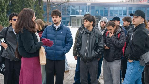 Students from Preparatory Programmes Visit Prague Universities